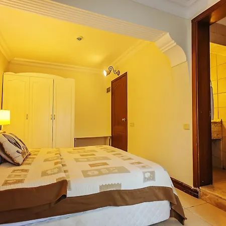 Hotel Paradise Garden 3*