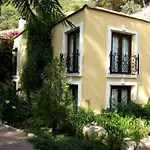 Paradise Garden 3*