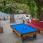 Paradise Garden 3*