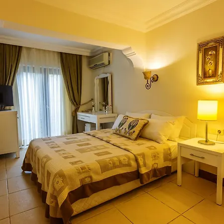 Paradise Garden Hotel 3*