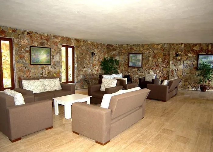 מלון Paradise Garden 3*